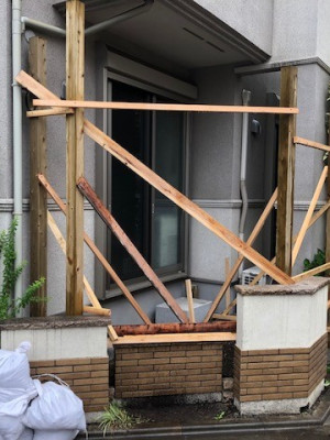 大工工事　エクステリア　リフォーム杉並区　リフォーム中野区　ウッドデッキ　ベランダ工事　リリーフプラス　リリーフ住宅