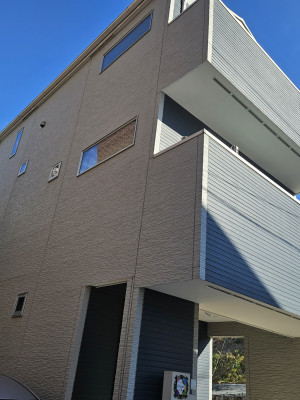 江東区外壁塗装　屋根塗装　外壁塗装人気業者　外壁塗装おすすめ業者　リリーフ住宅