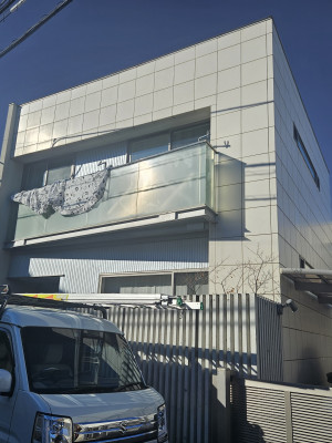 目黒区外壁塗装　目黒区塗装工事　リリーフ住宅　外壁塗装