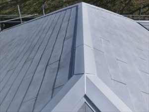 棟板金の取り付け方について スタッフブログ 顧客満足度no 1外壁屋根塗装 リフォーム専門のリリーフプラス 棟板金の取り付け方について スタッフブログ 顧客満足度no 1外壁屋根塗装 リフォーム専門のリリーフプラス